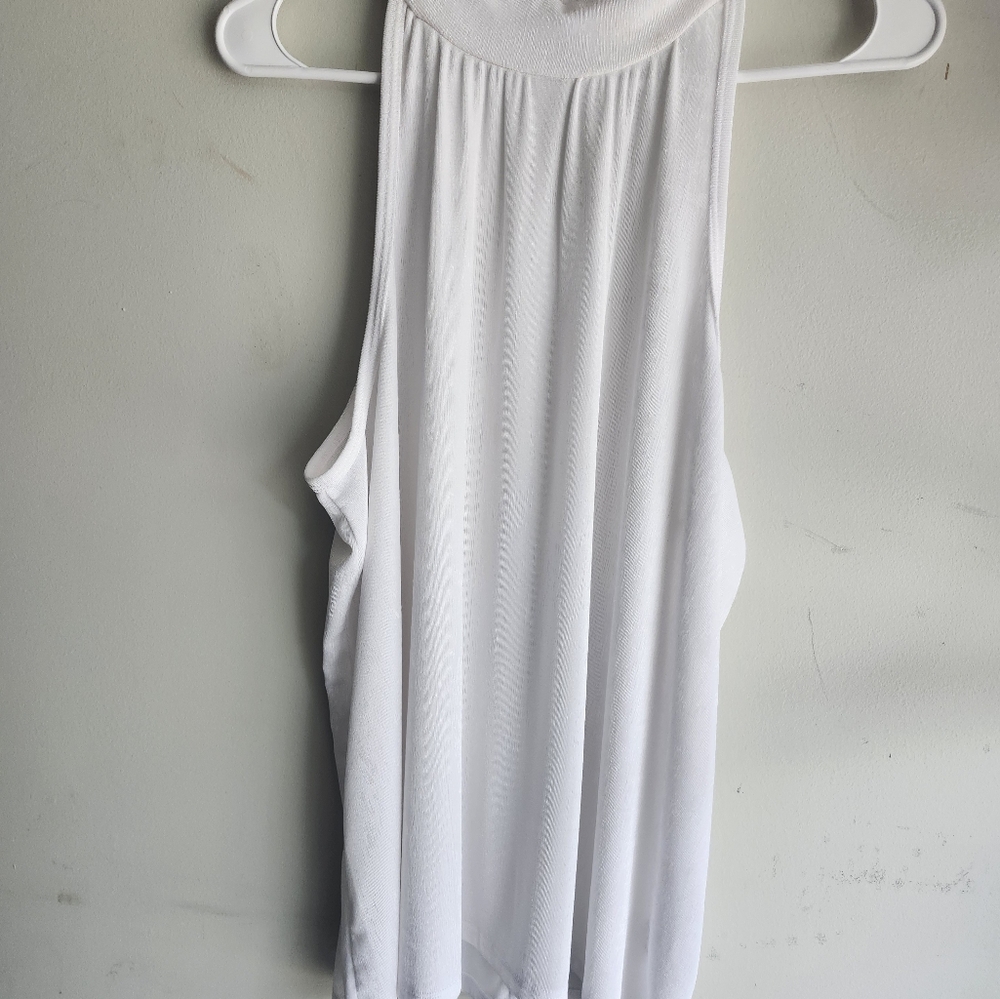 Maurices 24/7 White Sleeveless Women's Blouse Size Xl